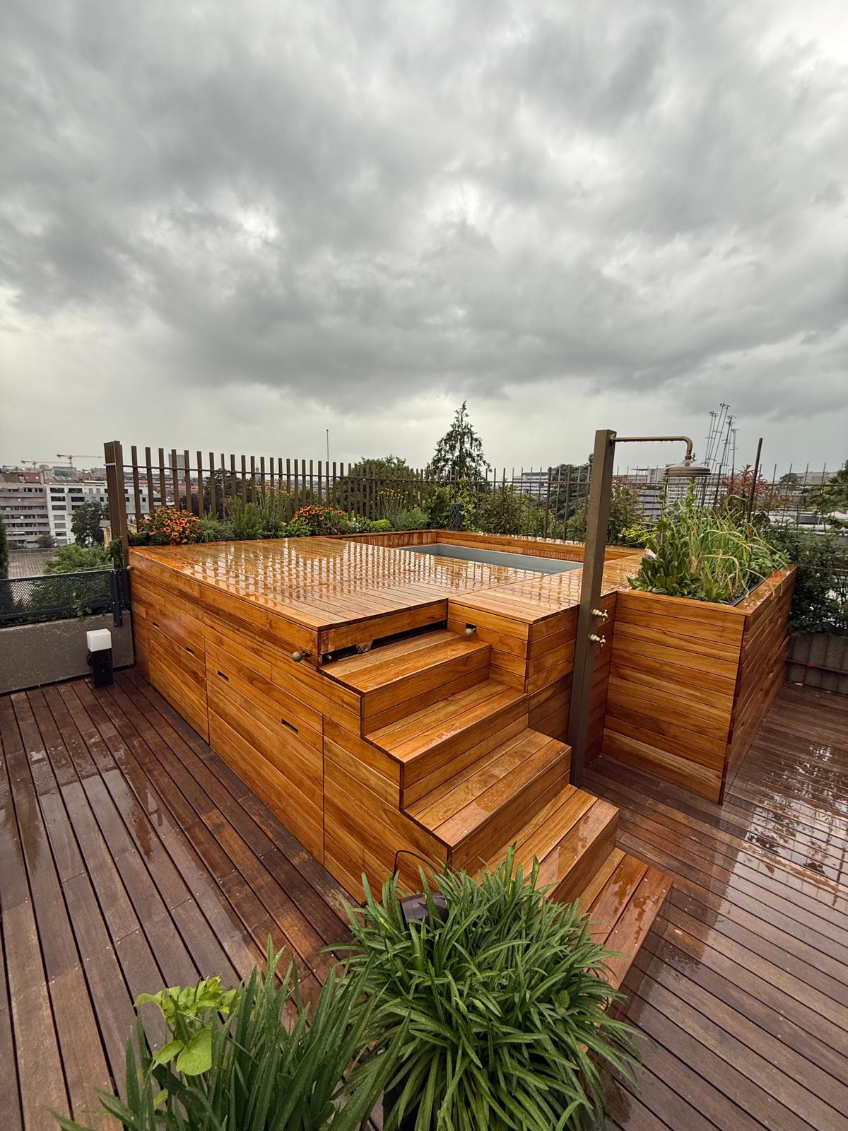 Réfection d'une terrasse de toit en teck — Le Toit de Genève